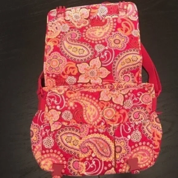 Like New Vera Bradley Messenger Bag - Picture 2 of 4